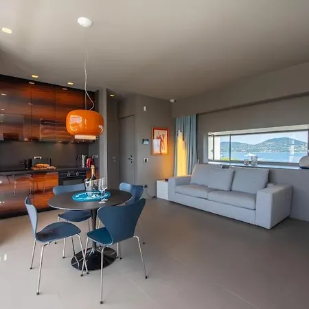 Tropez En Style! Chic & *