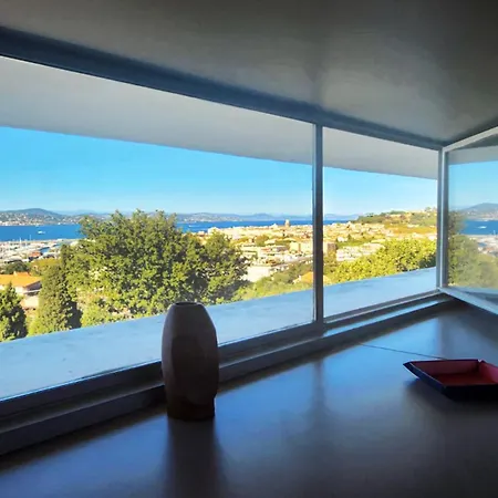 Tropez En Style! Chic & *